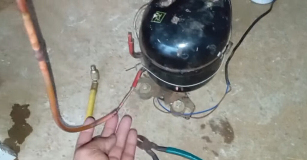 Kiểm tra dàn nóng máy lạnh