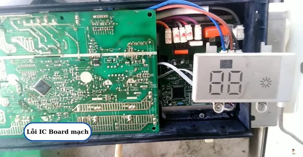 Lỗi F12 máy lạnh Aqua do board mạch