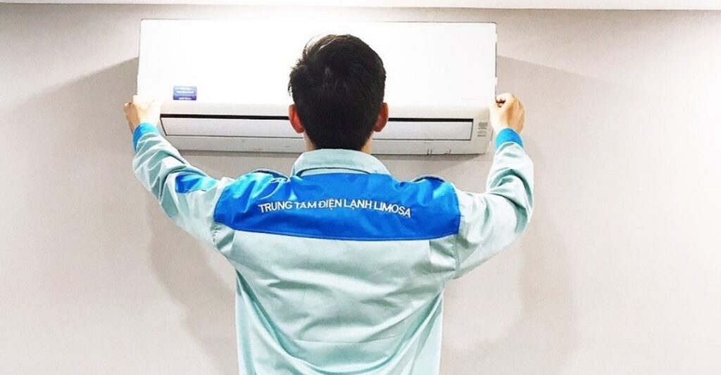 Kỹ thuật viên Trung tâm sửa chữa điện lạnh Limosa sửa máy lạnh